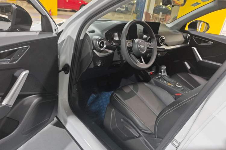 Used Audi Q2L 2020 35 TFSI Ambition Dynamic Edition Driver Seat