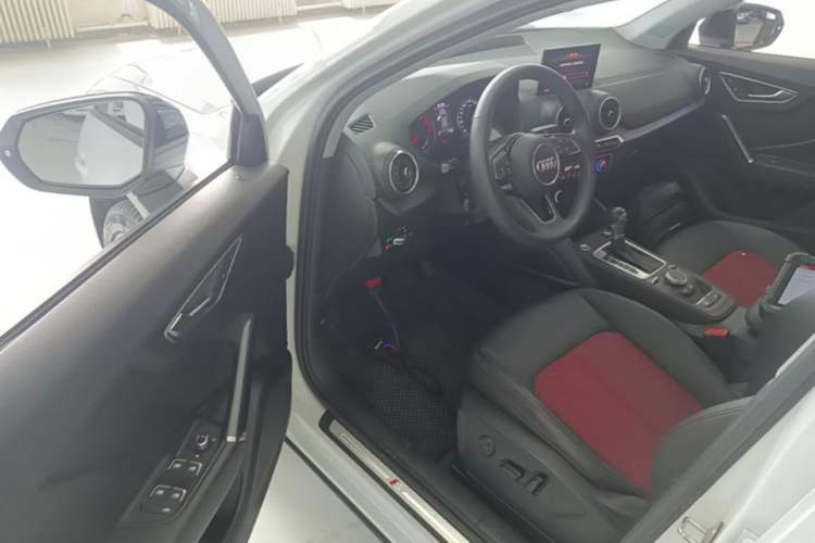 Used Audi Q2L 2020 35 TFSI Fashion Dynamic Model Driver Seat