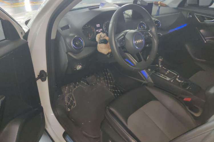 Used Audi Q2L 2020 35 TFSI Fashionable and Elegant Model Driver Seat