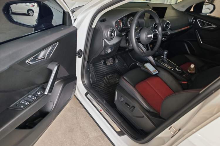 Used Audi Q2L 2020 35 TFSI Fashion Dynamic Model Driver Seat