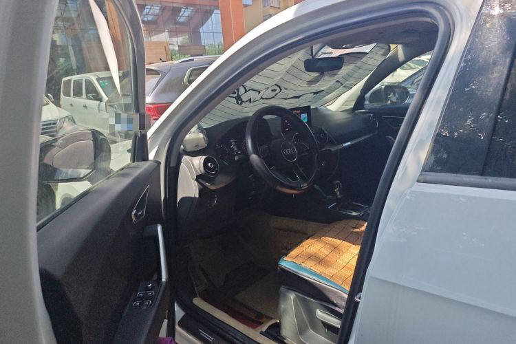 Used Audi Q2L 2020 35 TFSI Ambition Dynamic Edition Driver Seat
