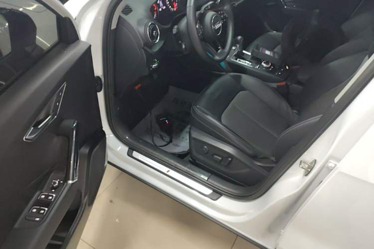 Used Audi Q2L 2020 35 TFSI Fashion Dynamic Model Driver Seat