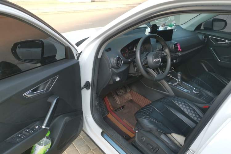 Used Audi Q2L 2020 35 TFSI Fashionable and Elegant Model Driver Seat