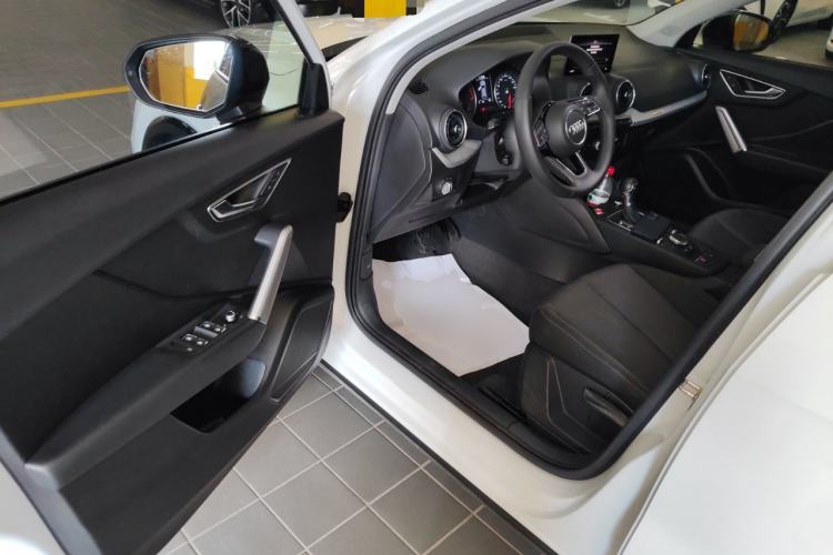Used Audi Q2L 2020 35 TFSI Ambition Dynamic Edition Driver Seat