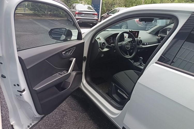 Used Audi Q2L 2020 35 TFSI Ambition Dynamic Edition Driver Seat