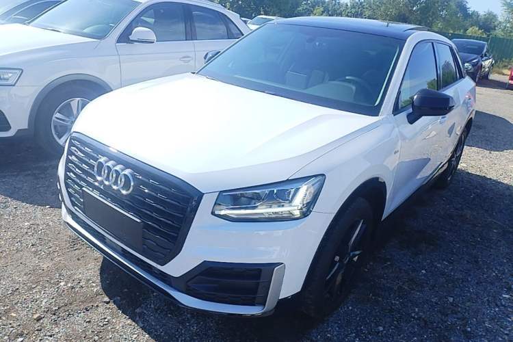 Used Audi Q2L 2020 35 TFSI Ambition Dynamic Edition Guazi used car, China used car export, Used car for sale, Used cars, Cheapest cars for sale