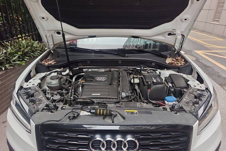 Used Audi Q2L 2020 35 TFSI Fashion Dynamic Model Engine Bay