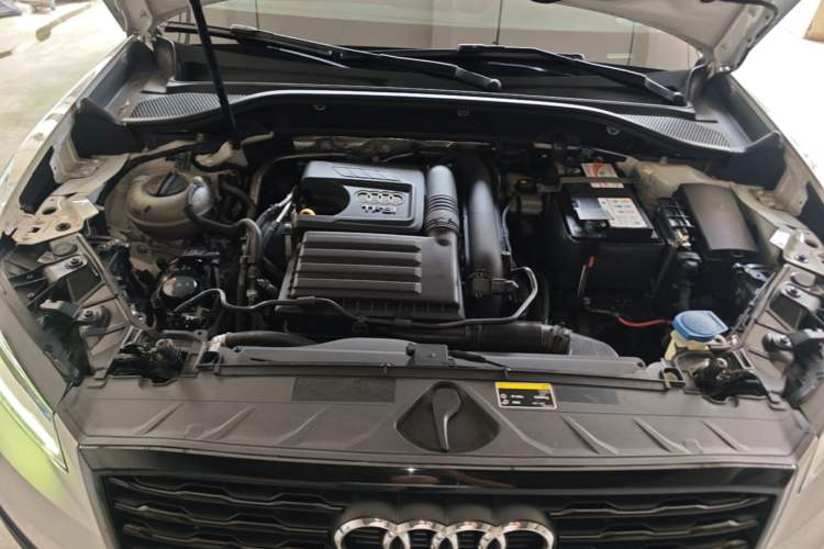 Used Audi Q2L 2020 35 TFSI Fashion Dynamic Model Engine Bay