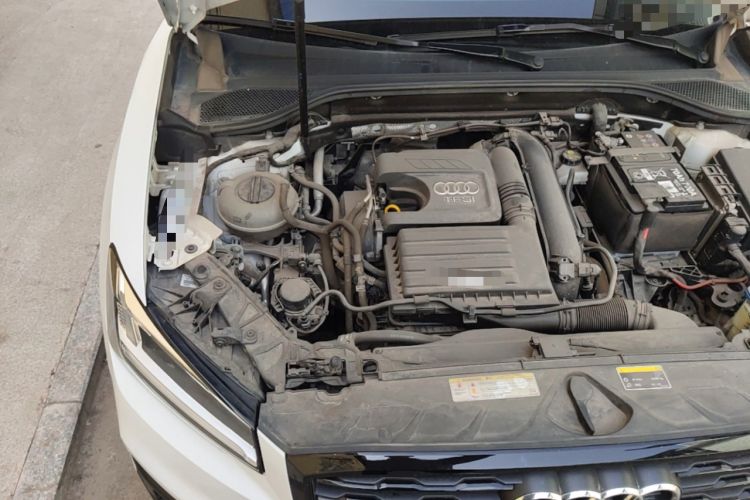 Used Audi Q2L 2020 35 TFSI Fashion Dynamic Model Engine Bay Right