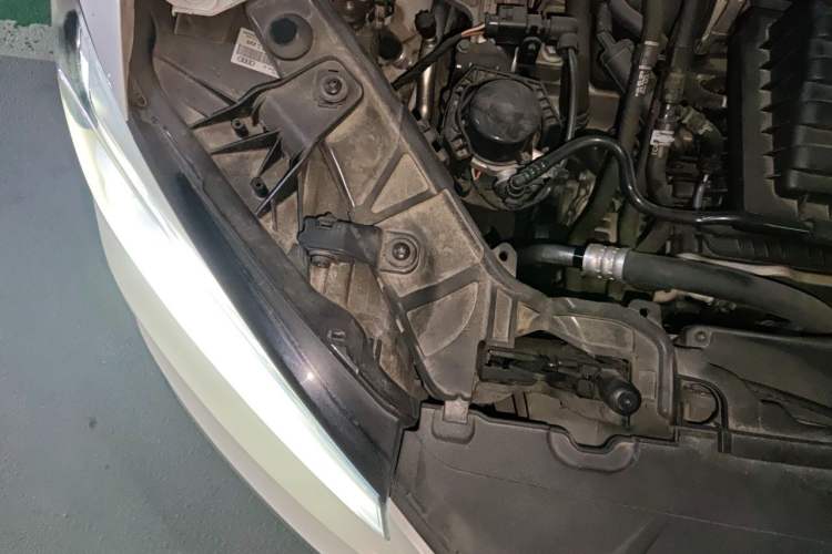Used Audi Q2L 2020 35 TFSI Ambition Dynamic Edition Engine Bay Right