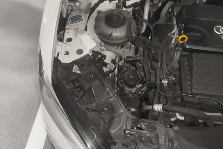 Used Audi Q2L 2020 35 TFSI Fashion Dynamic Model Engine Bay Right