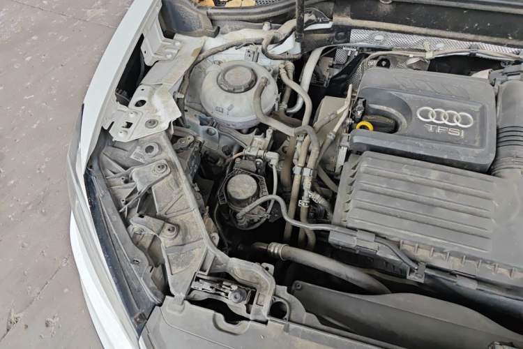 Used Audi Q2L 2020 35 TFSI Ambition Dynamic Edition Engine Bay Right