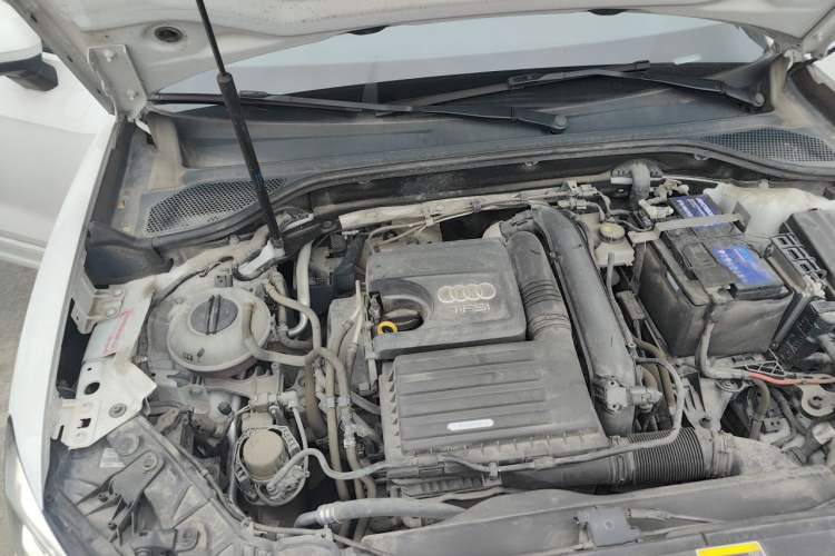 Used Audi Q2L 2020 35 TFSI Fashionable and Elegant Model Engine Bay Right