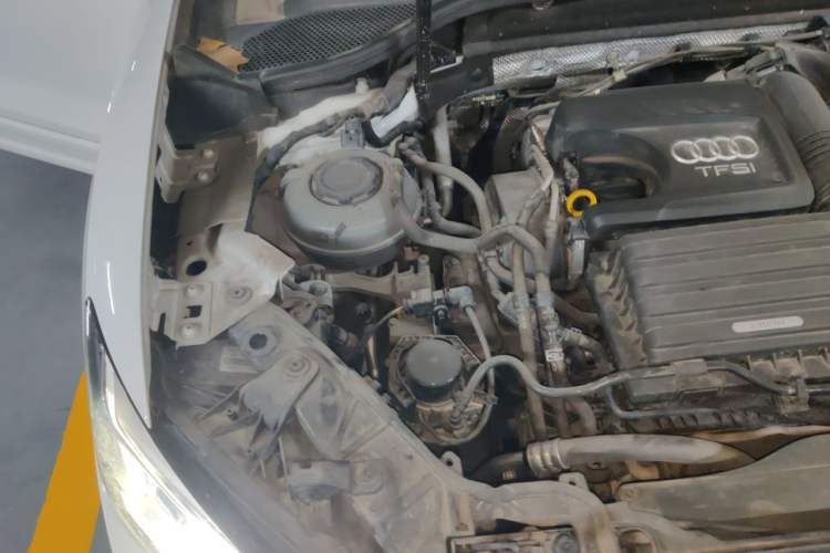 Used Audi Q2L 2020 35 TFSI Fashionable and Elegant Model Engine Bay Right