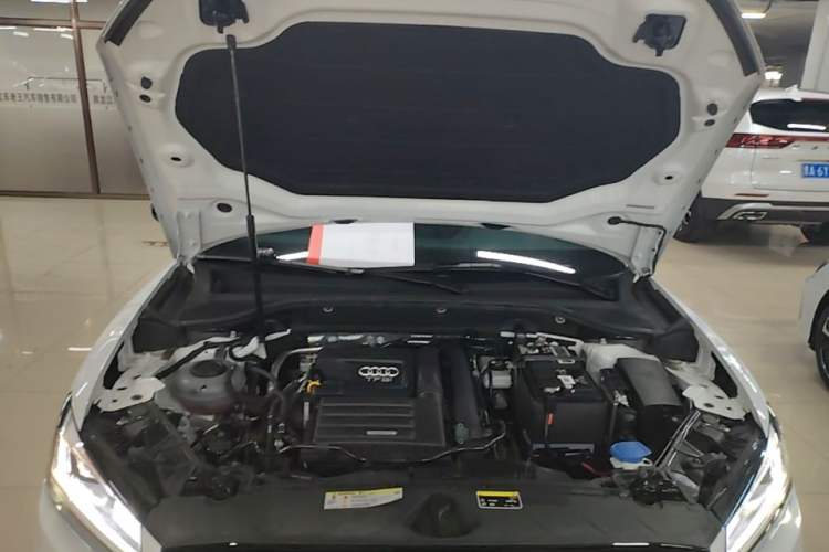 Used Audi Q2L 2020 35 TFSI Fashion Dynamic Model Engine Bay