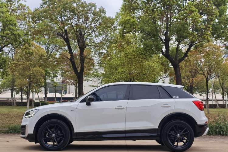 Used Audi Q2L 2020 35 TFSI Ambition Dynamic Edition Exterior 6