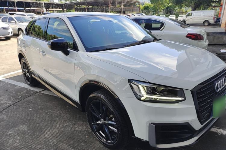 Used Audi Q2L 2020 35 TFSI Ambition Dynamic Edition Front Right 45 Deg