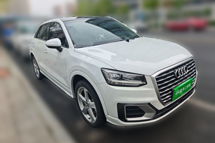 Used Audi Q2L 2020 35 TFSI Fashionable and Elegant Model Front Right 45 Deg