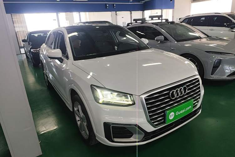 Used Audi Q2L 2020 35 TFSI Fashionable and Elegant Model Front Right 45 Deg