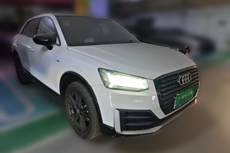 Used Audi Q2L 2020 35 TFSI Ambition Dynamic Edition Front Right 45 Deg