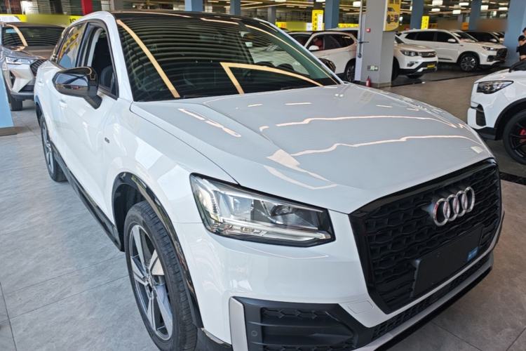 Used Audi Q2L 2020 35 TFSI Fashion Dynamic Model Front Right 45 Deg