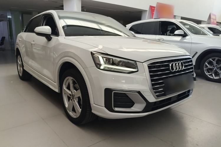 Used Audi Q2L 2020 35 TFSI Fashionable and Elegant Model Front Right 45 Deg