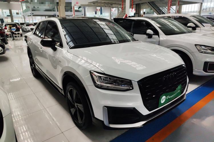 Used Audi Q2L 2020 35 TFSI Fashion Dynamic Model Front Right 45 Deg