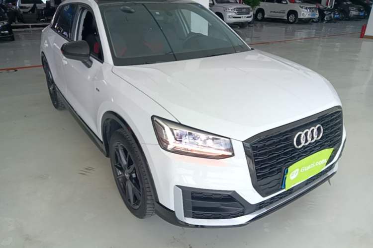 Used Audi Q2L 2020 35 TFSI Fashion Dynamic Model Front Right 45 Deg