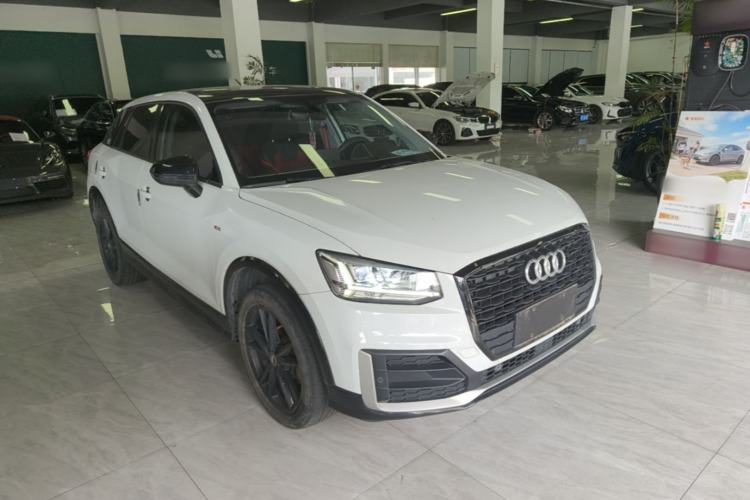 Used Audi Q2L 2020 35 TFSI Fashion Dynamic Model Front Right 45 Deg