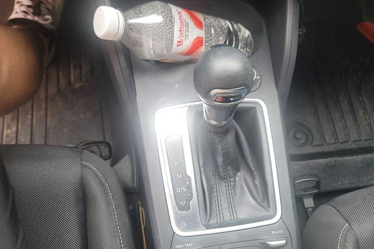 Used Audi Q2L 2020 35 TFSI Ambition Dynamic Edition Gear Lever