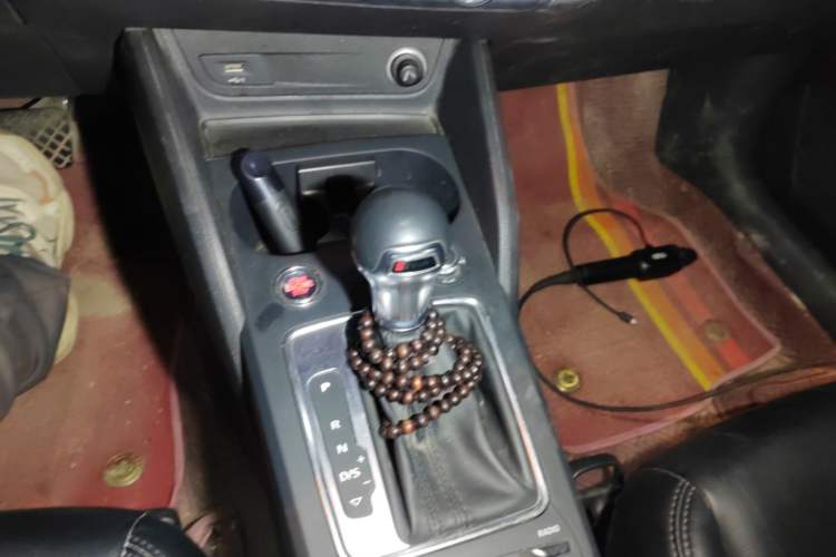 Used Audi Q2L 2020 35 TFSI Ambition Dynamic Edition Gear Lever