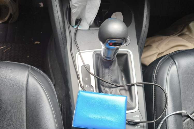 Used Audi Q2L 2020 35 TFSI Ambition Dynamic Edition Gear Lever