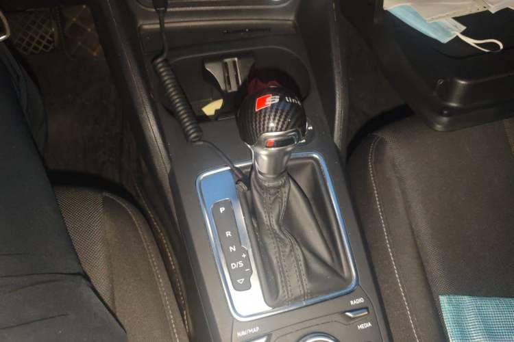 Used Audi Q2L 2020 35 TFSI Ambition Dynamic Edition Gear Lever