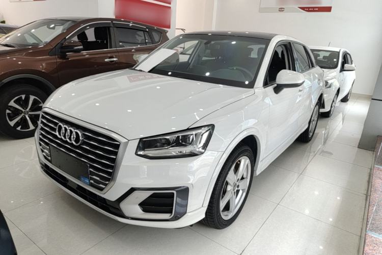 Used Audi Q2L 2020 35 TFSI Fashionable and Elegant Model Guazi used car, China used car export, Used car for sale, Used cars, Cheapest cars for sale