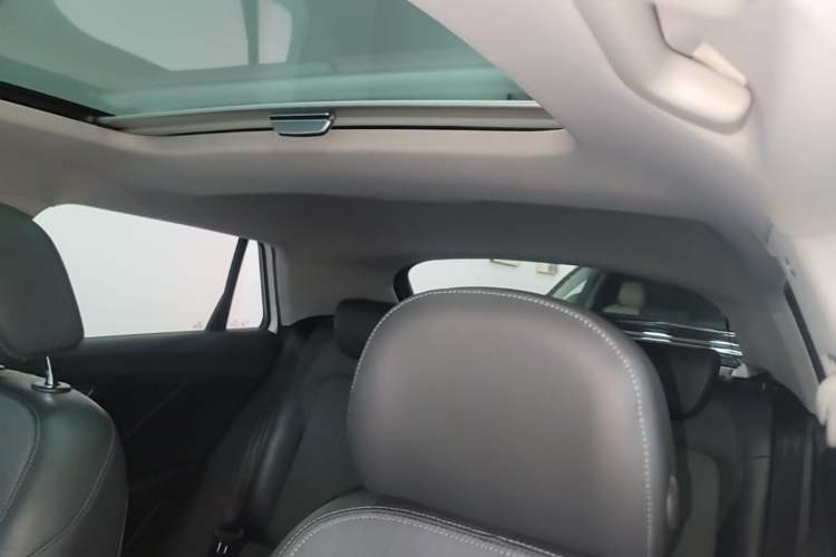 Used Audi Q2L 2020 35 TFSI Fashionable and Elegant Model Headliner
