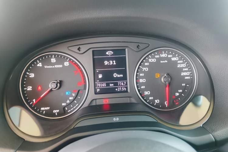 Used Audi Q2L 2020 35 TFSI Fashionable and Elegant Model Instrument Cluster