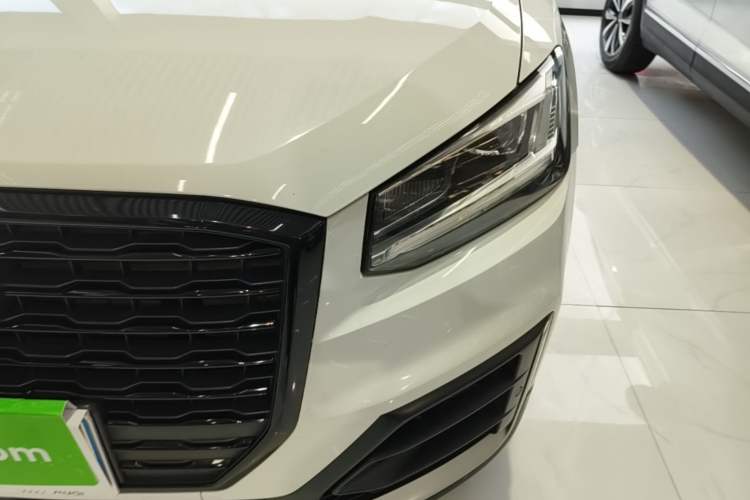 Used Audi Q2L 2020 35 TFSI Fashion Dynamic Model Left Front Headlight