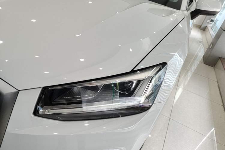 Used Audi Q2L 2020 35 TFSI Fashionable and Elegant Model Left Front Headlight