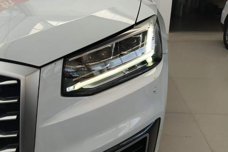 Used Audi Q2L 2020 35 TFSI Fashionable and Elegant Model Left Front Headlight