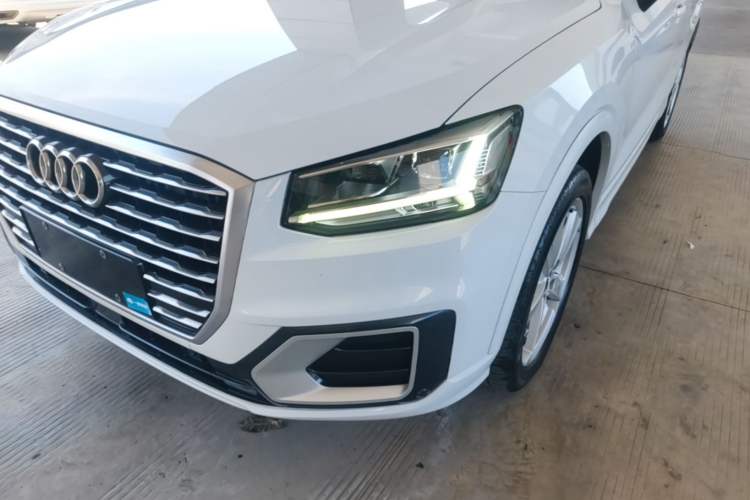 Used Audi Q2L 2020 35 TFSI Fashionable and Elegant Model Left Front Headlight