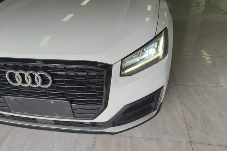 Used Audi Q2L 2020 35 TFSI Fashion Dynamic Model Left Front Headlight