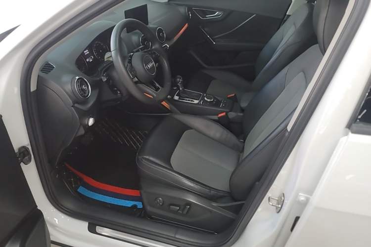 Used Audi Q2L 2020 35 TFSI Fashionable and Elegant Model Left Front Seat