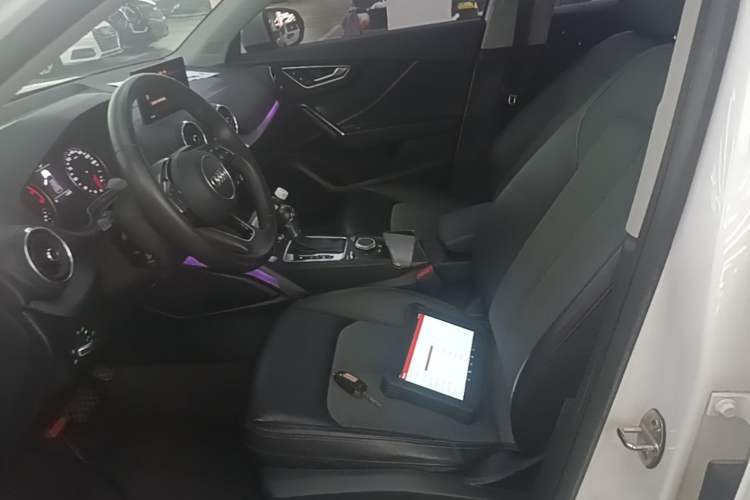 Used Audi Q2L 2020 35 TFSI Fashionable and Elegant Model Left Front Seat