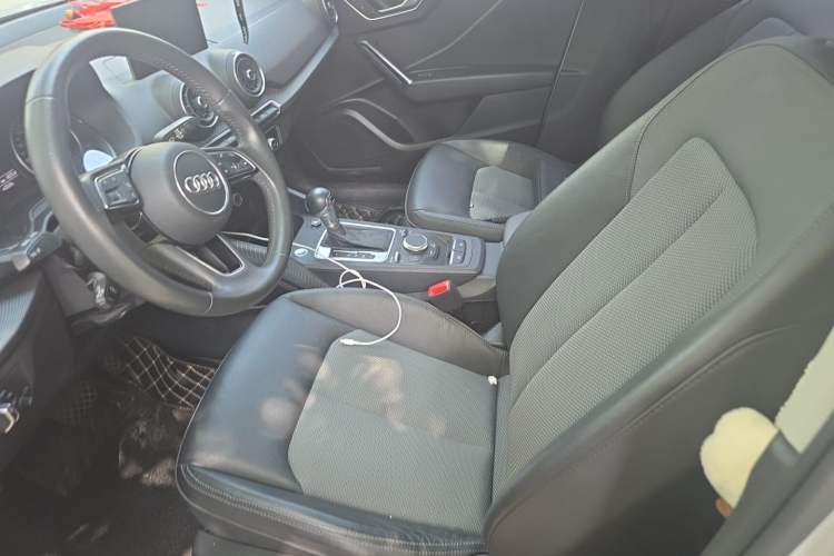 Used Audi Q2L 2020 35 TFSI Fashionable and Elegant Model Left Front Seat