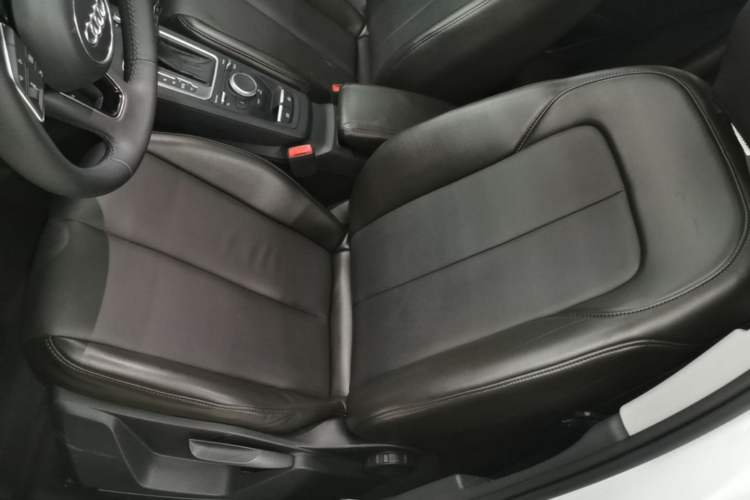 Used Audi Q2L 2020 35 TFSI Ambition Dynamic Edition Left Front Seat