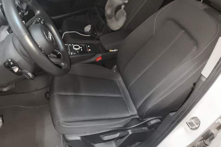 Used Audi Q2L 2020 35 TFSI Ambition Dynamic Edition Left Front Seat