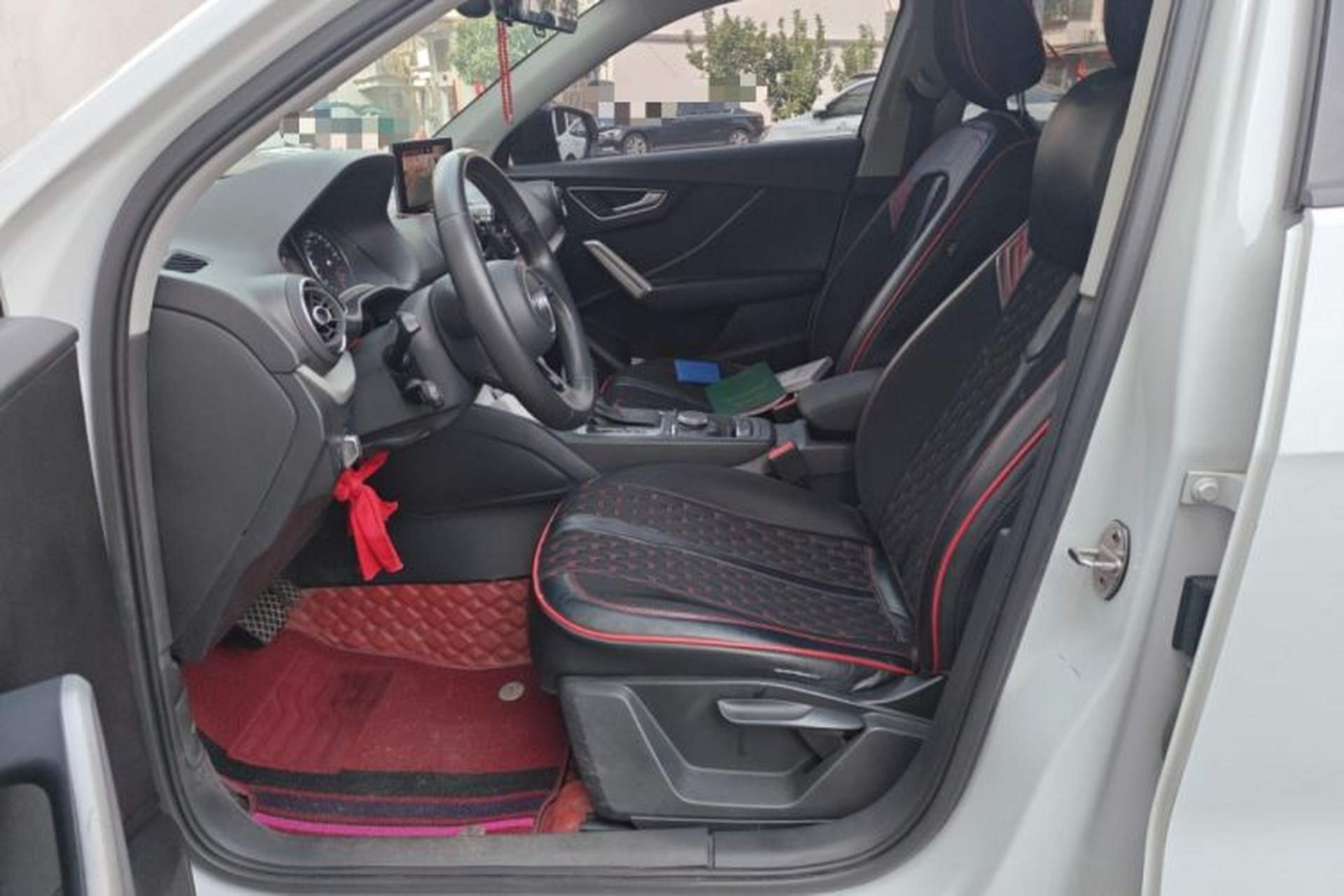 Used Audi Q2L 2020 35 TFSI Ambition Dynamic Edition Left Front Seat