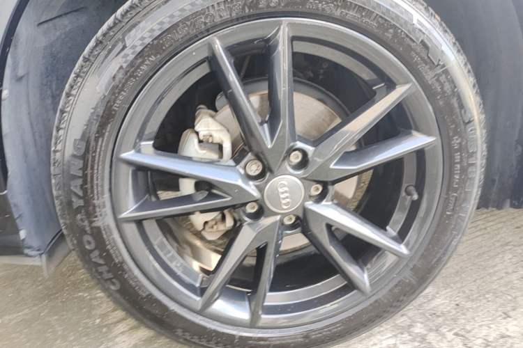 Used Audi Q2L 2020 35 TFSI Ambition Dynamic Edition Left Front Wheel Hub