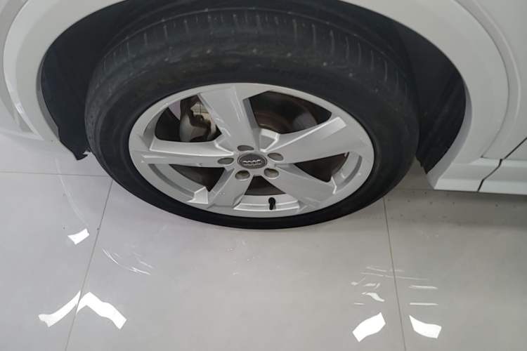 Used Audi Q2L 2020 35 TFSI Fashionable and Elegant Model Left Front Wheel Hub