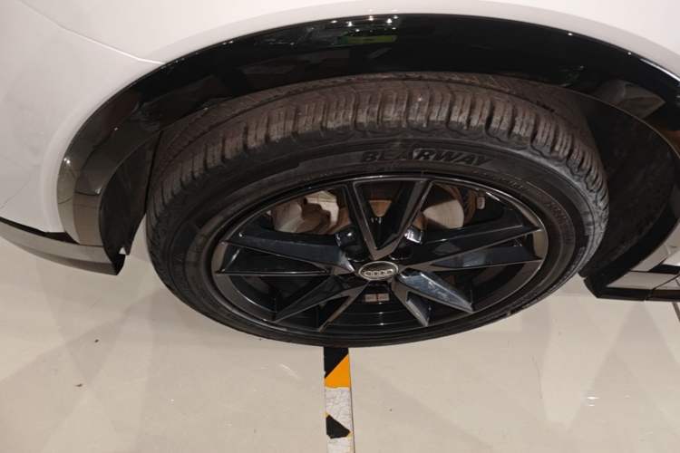 Used Audi Q2L 2020 35 TFSI Ambition Dynamic Edition Left Front Wheel Hub